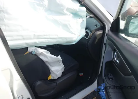 2016 Nissan Rogue S/Sl/Sv z USA, uszkodzony, nr VIN JN8AT2MV8GW153766